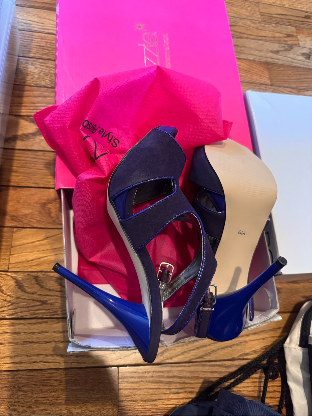 Stiletto Peep-Toe in Deep Blue/Purple
